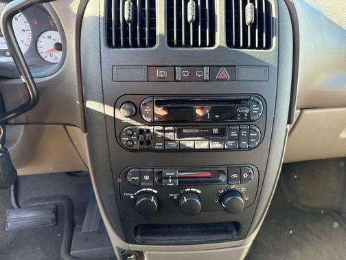 2003 Dodge Caravan eL