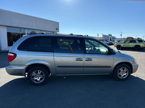 2003 Dodge Caravan eL