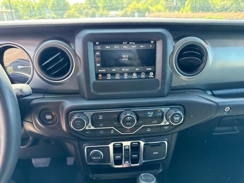 2023 Jeep Wrangler 4xe Base