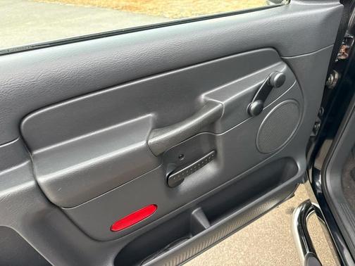 2003 Dodge Ram 1500 ST