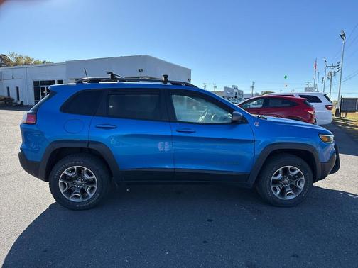 2020 Jeep Cherokee Trailhawk