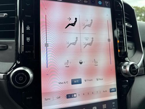 2026 RAM 3500 Big Horn 4x4 Crew Cab 8 Box