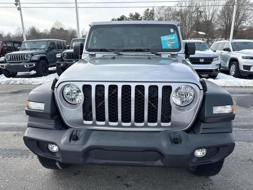 2020 Jeep Gladiator Sport S