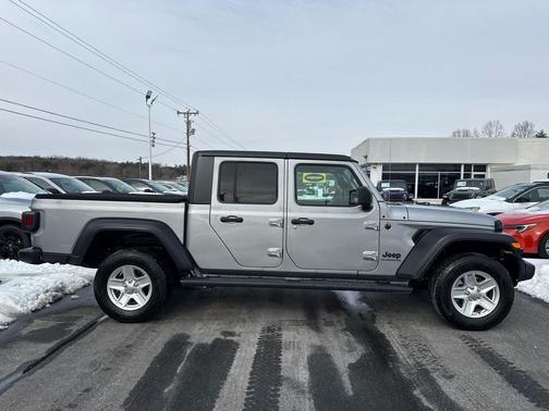 2020 Jeep Gladiator Sport S
