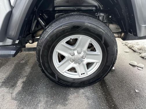 2020 Jeep Gladiator Sport S