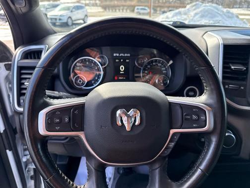 2024 RAM 2500 Big Horn 4x4 Crew Cab 64 Box