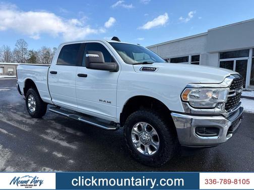 2024 RAM 2500 Big Horn 4x4 Crew Cab 64 Box