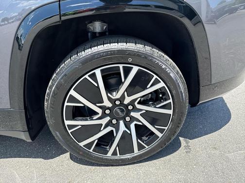 2025 Jeep Wagoneer S Limited