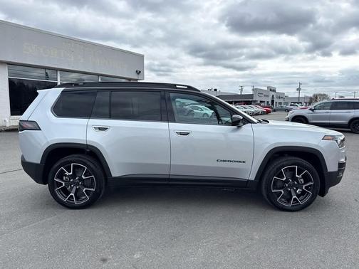 2026 Jeep Cherokee Overland