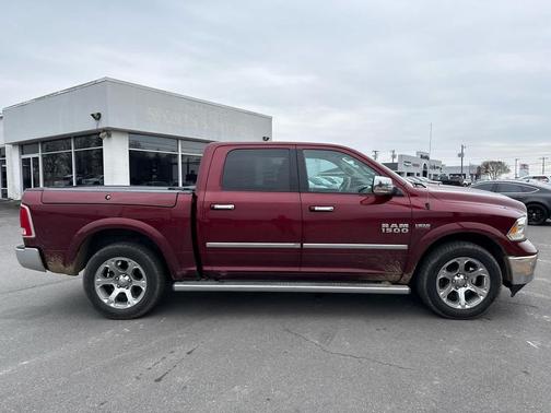 2017 RAM 1500 Laramie