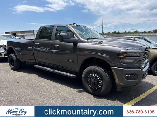 Granite Crystal Metallic Clearcoat 2026 RAM 3500 Big Horn 4x4 Crew Cab 8 Box