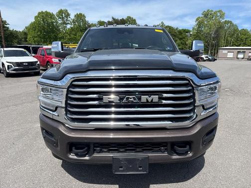 Billet Silver Metallic Clearcoat 2024 RAM 3500 Longhorn