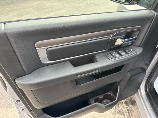 2024 RAM 1500 Classic Warlock 4x4 Crew Cab 57 Box