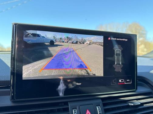 2022 Audi Q5 45 S line Premium