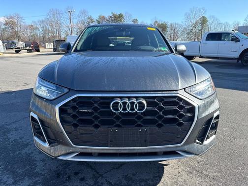 2022 Audi Q5 45 S line Premium