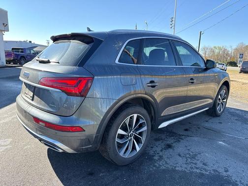 2022 Audi Q5 45 S line Premium