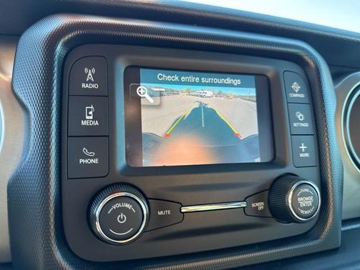 2020 Jeep Gladiator Sport