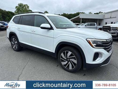 Pure White 2025 Volkswagen Atlas 2.0T SE w/Technology 4MOTION
