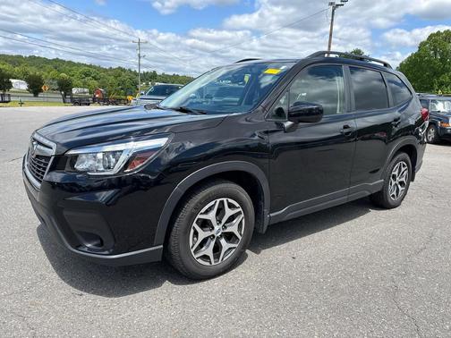 Crystal Black Silica 2019 Subaru Forester Premium