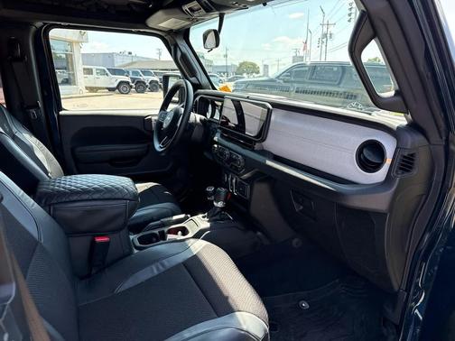 Fathom Blue Pearlcoat 2025 Jeep Wrangler Sport