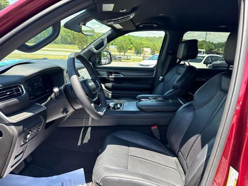 Velvet Red Pearlcoat 2024 Jeep Wagoneer Series II