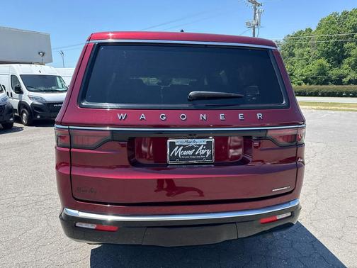 Velvet Red Pearlcoat 2024 Jeep Wagoneer Series II