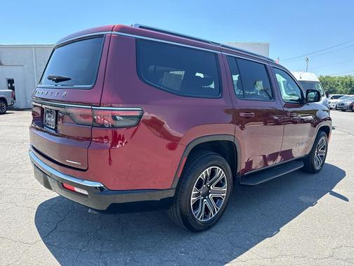 Velvet Red Pearlcoat 2024 Jeep Wagoneer Series II