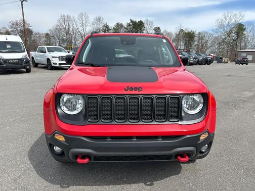 2023 Jeep Renegade Trailhawk
