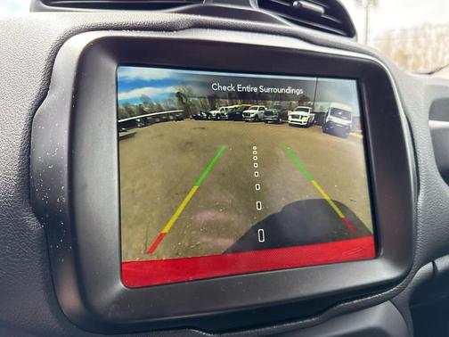 2023 Jeep Renegade Trailhawk