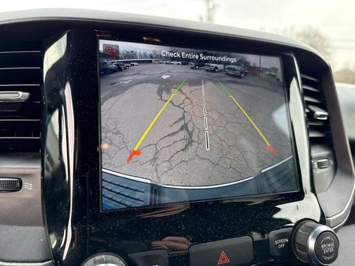 2022 RAM 2500 Tradesman 4x4 Crew Cab 64 Box