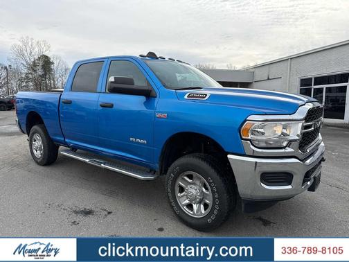 2022 RAM 2500 Tradesman 4x4 Crew Cab 64 Box