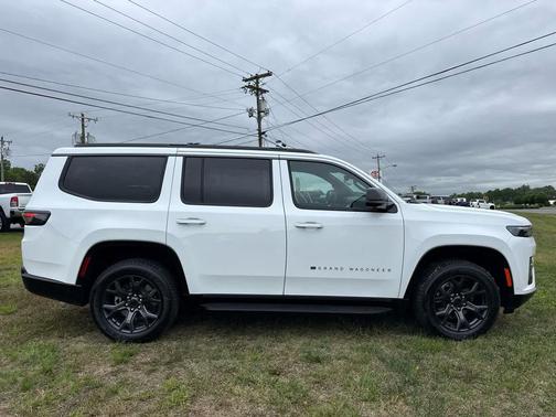 Bright White Clearcoat 2026 Jeep Grand Wagoneer Limited Altitude