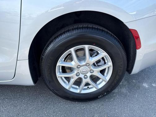 2026 Chrysler Voyager LX