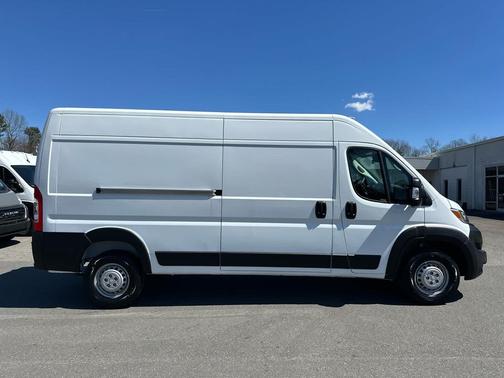 2025 RAM ProMaster 2500 Tradesman