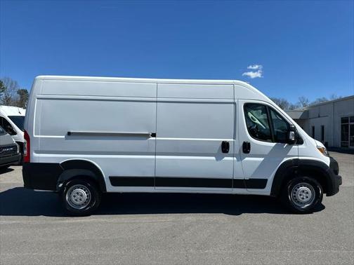 2025 RAM ProMaster 2500 Tradesman