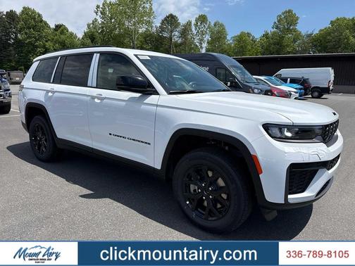 Bright White Clearcoat 2026 Jeep Grand Cherokee L Laredo