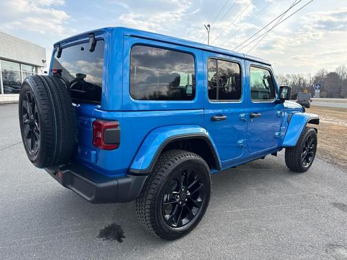2024 Jeep Wrangler 4xe Sahara