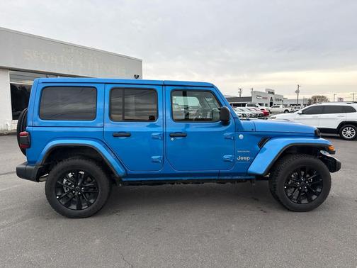 2024 Jeep Wrangler 4xe Sahara
