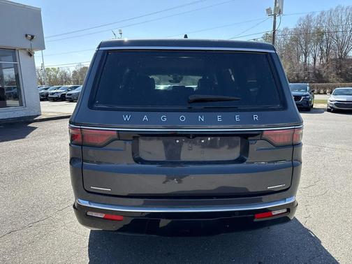 2023 Jeep Wagoneer Series III