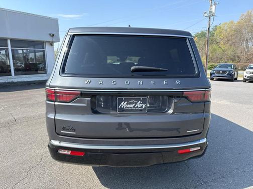 Baltic Gray Metallic Clearcoat 2023 Jeep Wagoneer Series III