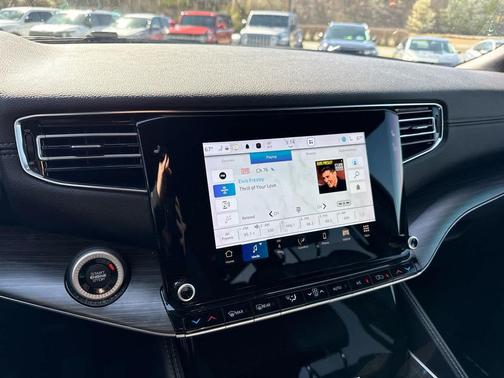 2023 Jeep Wagoneer Series III