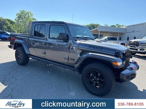 Granite Crystal Metallic Clearcoat 2022 Jeep Gladiator Sport