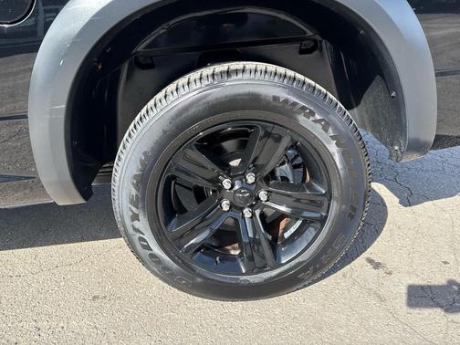 2024 RAM 1500 Classic Warlock 4x4 Crew Cab 57 Box