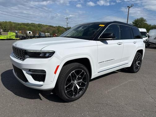2025 Jeep Grand Cherokee Summit