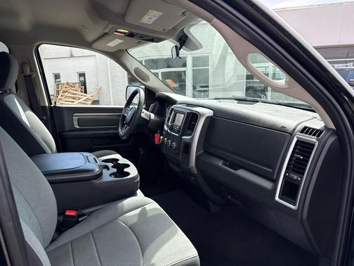 2024 RAM 1500 Classic SLT