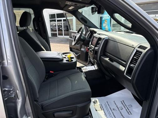 2022 RAM 1500 Classic Warlock 4x4 Crew Cab 57 Box
