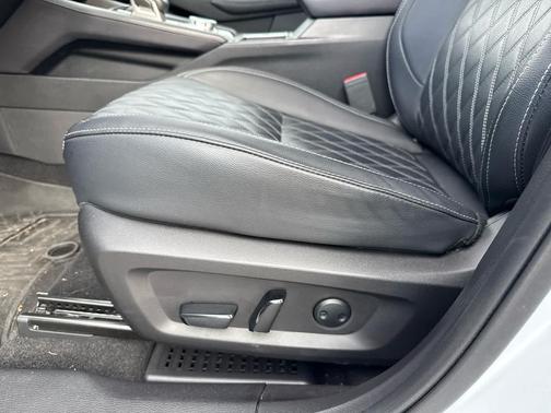 2024 Mitsubishi Outlander SEL