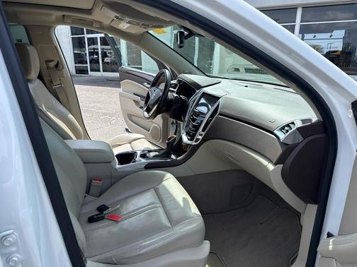 Platinum Ice Tricoat 2014 Cadillac SRX Luxury Collection