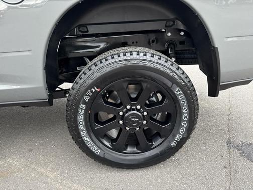 2026 RAM 2500 Tradesman 4x4 Crew Cab 64 Box