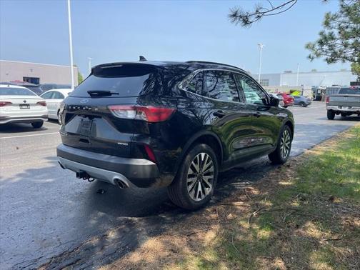 2021 Ford Escape Titanium